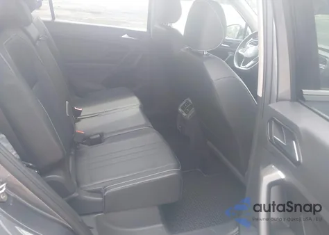 2022 Volkswagen Tiguan 2.0T Se z USA, uszkodzony, nr VIN 3VV3B7AX1NM040962